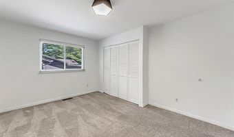 713 Barham Down Dr, Ballwin, MO 63011