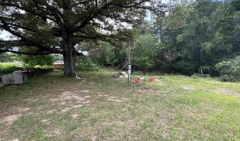68697 Scranage Rd, Atmore, AL 36502