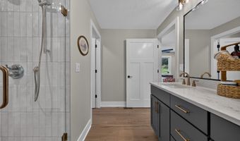 33944 Overton Cir, Adel, IA 50003