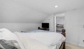 73 Beech Ave, Cranston, RI 02910