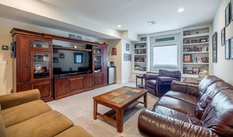 33 S Crossing Way, Bethel, CT 06801
