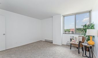 1050 Wall St 8D, Ann Arbor, MI 48105