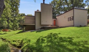 5 Newell Ct, Albany, NY 12204