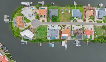807 CHIPAWAY Dr, Apollo Beach, FL 33572