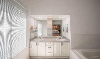 125 Cheri Ln, Antioch, IL 60002