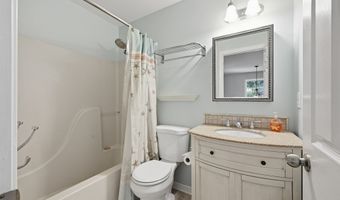 2- B Topstone Dr, Bethel, CT 06801