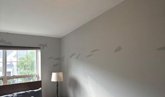 5924 FOUNDERS HILL Dr 302, Alexandria, VA 22310