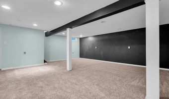 916 Beachwood Blvd, Beachwood, NJ 08722