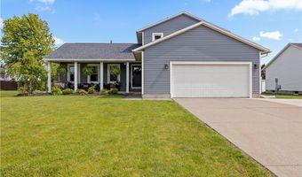 435 Berry Ridge Dr, Amherst, OH 44001