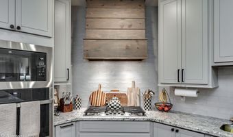 836 Long Leaf Cir, Brandon, MS 39042
