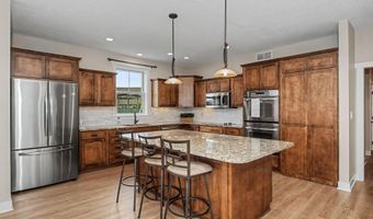 4111 Ballentine Dr, Ames, IA 50010