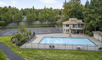 10295 SW Trapper Ter Bld#7, Beaverton, OR 97008