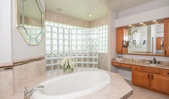916 BUNKER VIEW Dr, Apollo Beach, FL 33572