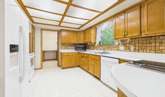 1212 E Fleetwood Cir, Brandon, SD 57005