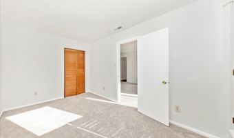 3316 WOODBURN VILLAGE Dr 12, Annandale, VA 22003