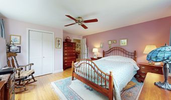 10 Baxter St, Danbury, CT 06811