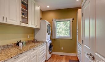44 Dane Acres Dr, Alexander, NC 28701