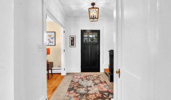 143 Maple St, Bangor, ME 04401