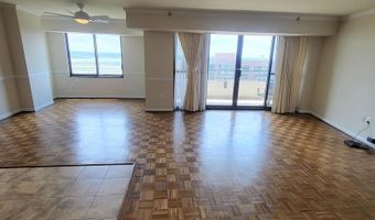 1300 CRYSTAL Dr #1404S, Arlington, VA 22202