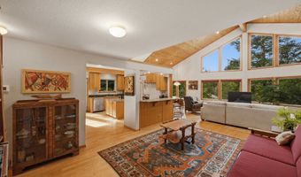88600 TROUT POND Ln, Bandon, OR 97411