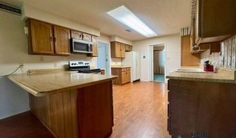 2010 Patricia Dr, Carlsbad, NM 88220