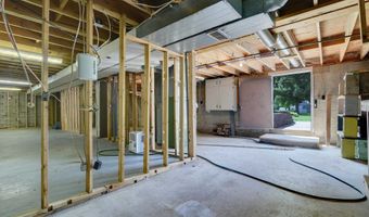 907 A Ave, Armstrong, IA 50514