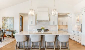 5205 Longsun Ln, Avon, CO 81620