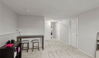 1047 Lowell Dr, Apple Valley, MN 55124