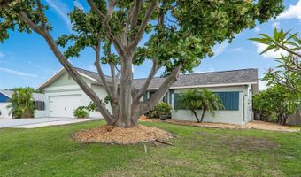 909 SILVER PALM Way, Apollo Beach, FL 33572