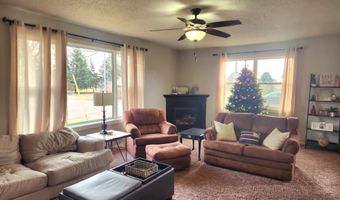 210 E Maple St, Beresford, SD 57004