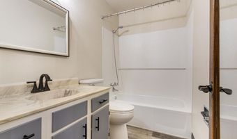 1726 SW 9th Ave, Aberdeen, SD 57401