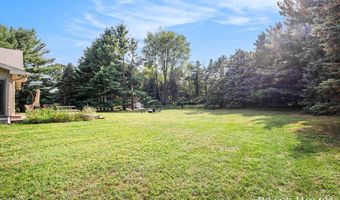 1359 Buttrick Ave SE, Ada, MI 49301