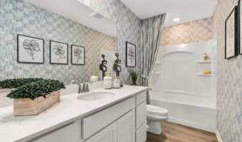 1768 S Port Dr, Antioch, IL 60002