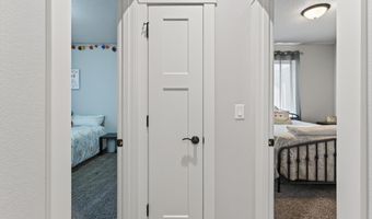 2988 NE Clearwater Dr, Albany, OR 97321