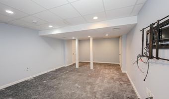 11 Mountain Rd, Bedford, NH 03110