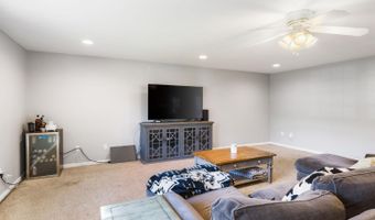 3464 Wallace Rd, Santa Rosa, CA 95404