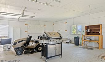 1825 Rottweiler, Belgrade, MT 59714