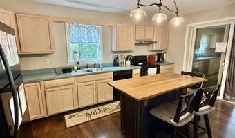 82 Tennyson Cir, Albrightsville, PA 18210