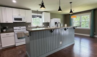2812 Oakwood Dr, Bardstown, KY 40004