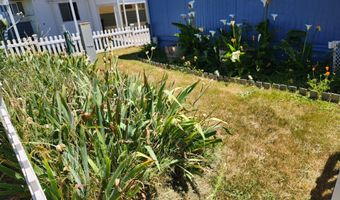 16131 W HOFFELDT Ln 27, Brookings, OR 97415