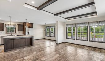 7368 NE BERWICK Dr 11, Ankeny, IA 50021