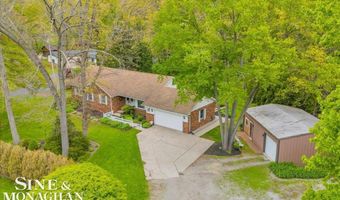 9017 Stone Rd, Algonac, MI 48001