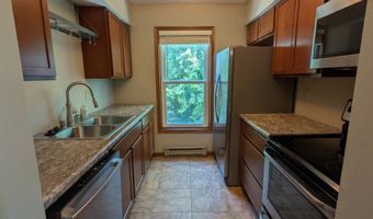 6758 Park Ridge Dr C, Madison, WI 53719