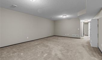 5234 Sundial Ln, Woodbury, MN 55129