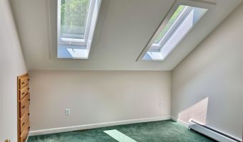 221 Plateau Rd, Calais, VT 05650