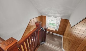 64 Dyer Ave, East Providence, RI 02915