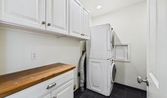 2700 Meadow Creek Way, Arcata, CA 95521