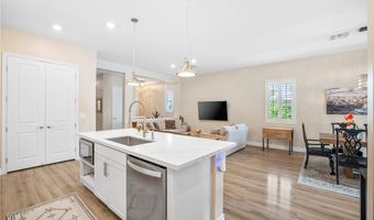 10631 Silver Pond Ave, Las Vegas, NV 89135