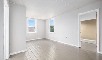 120 W 2ND St, Alburtis, PA 18011