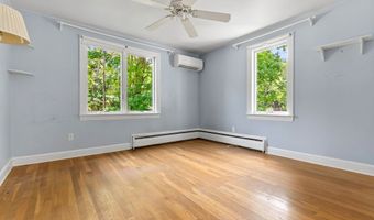 10 Standley St, Beverly, MA 01915